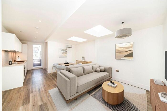 1 Bedroom Flat For Sale In Brockley Cross, Brockley, SE4