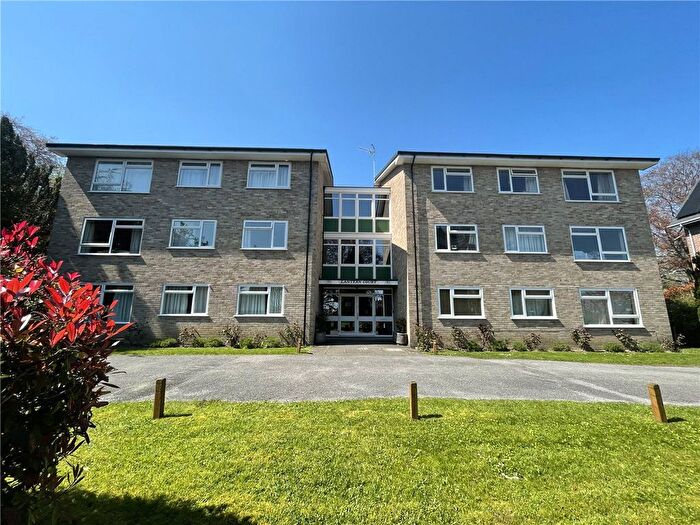 2 Bedroom Flat To Rent In Lantern Court, Christchurch Road, Winchester, Hampshire, SO23