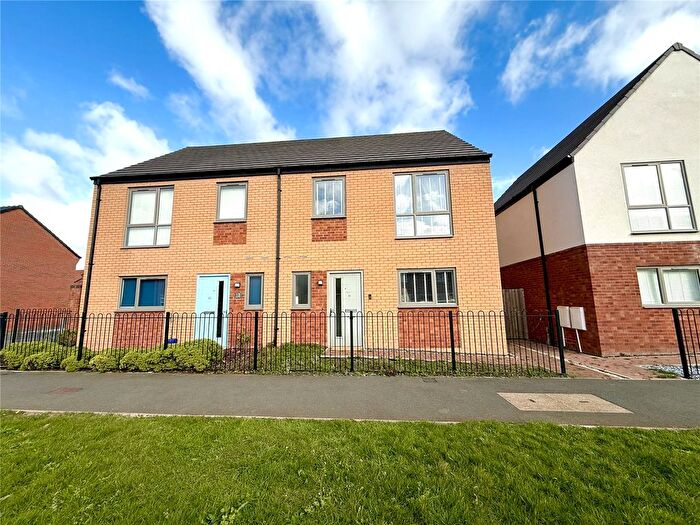 3 Bedroom Semi Detached House For Sale In Harker Close, Hucknall, Nottingham, Nottinghamshire, NG15