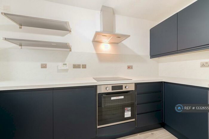 2 Bedroom Flat To Rent In Milnpark Gardens, Glasgow, G41