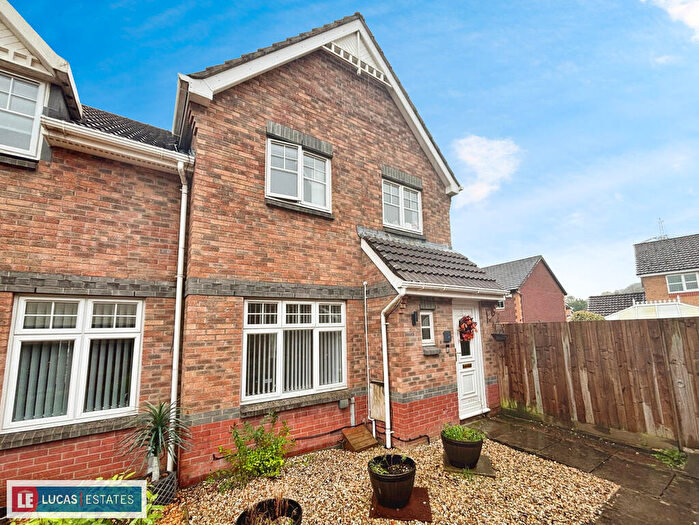 3 Bedroom Semi-Detached House For Sale In Stryd Hywel Harris, Ystrad Mynach, Hengoed, CF82