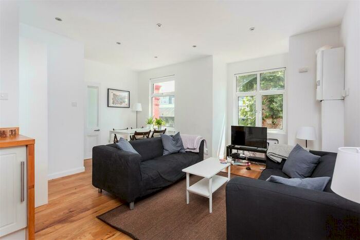 2 Bedroom Flat To Rent In Brondesbury Villas, Queens Park, NW6