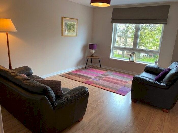 2 Bedroom Flat To Rent In Seaforth Road, City Centre, Aberdeen, AB24