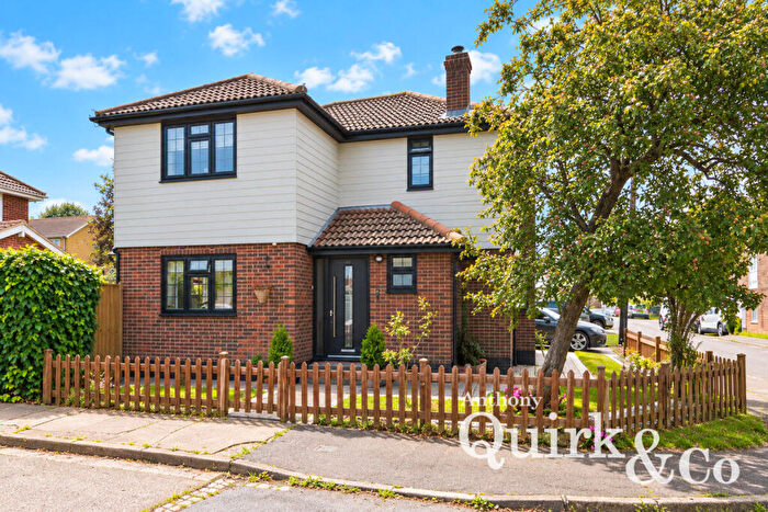 4 Bedroom Detached House For Sale In Whiteways, Canvey Island, SS8