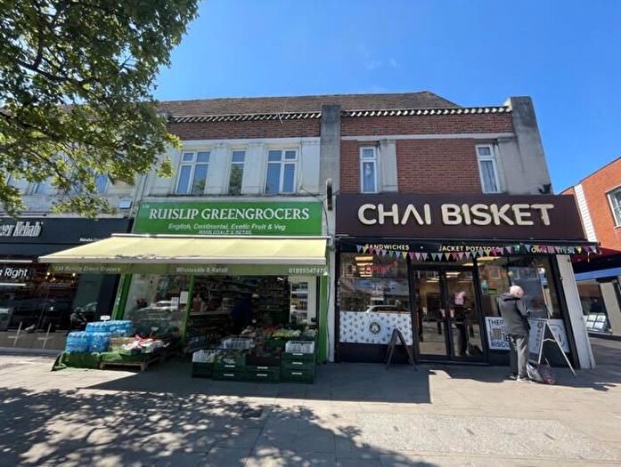 2 Bedroom Flat To Rent In High Street, Ruislip, HA4