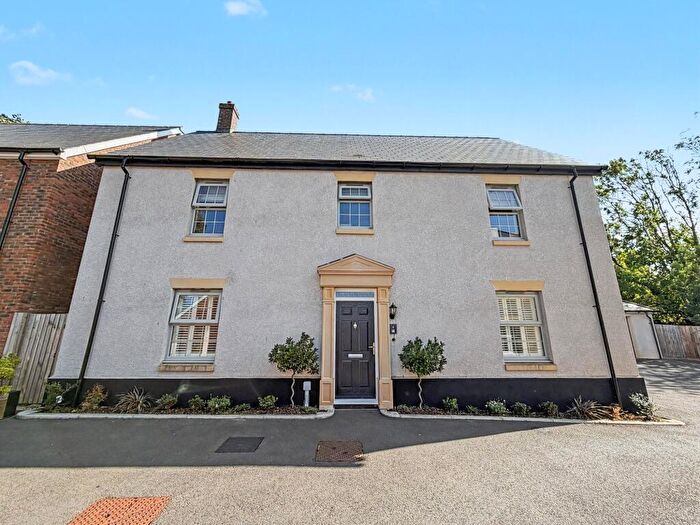 4 Bedroom Detached House For Sale In Beeston Close, Tiverton, EX16
