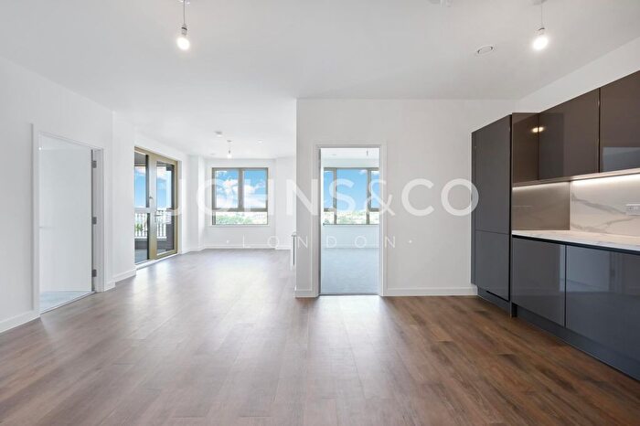 1 Bedroom Flat To Rent In Vista Heights, Bermondsey Heights, Bermondsey, SE15