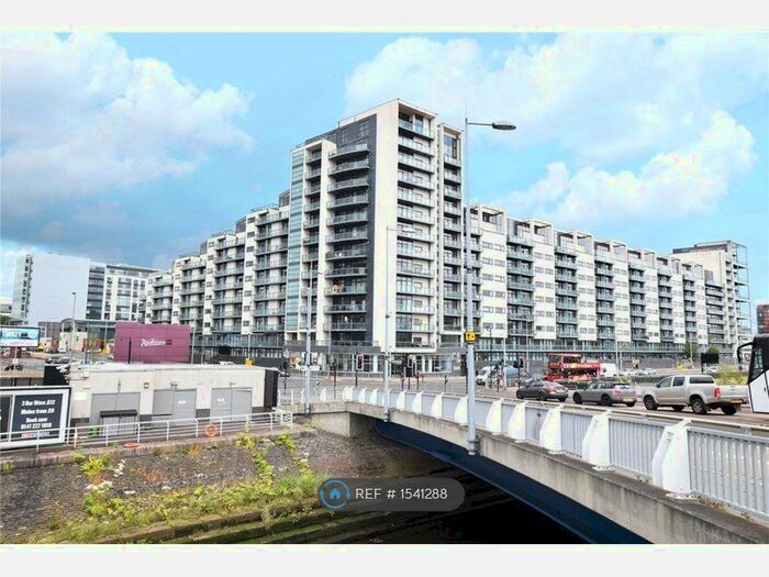 2 Bedroom Flat To Rent In Lancefield Quay, Glasgow, G3