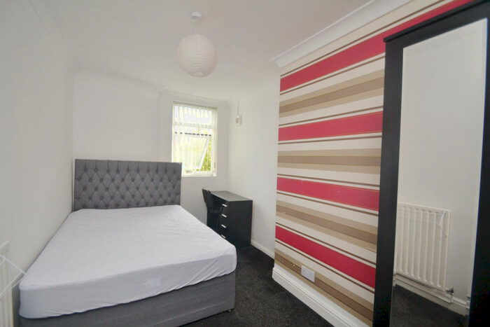 5 Bedroom Terraced House To Rent In Eades Street, Salford, M6