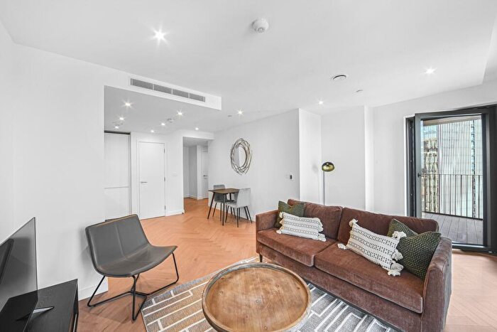 1 Bedroom Apartment To Rent In One Thames Quay, Marsh Wall, E14