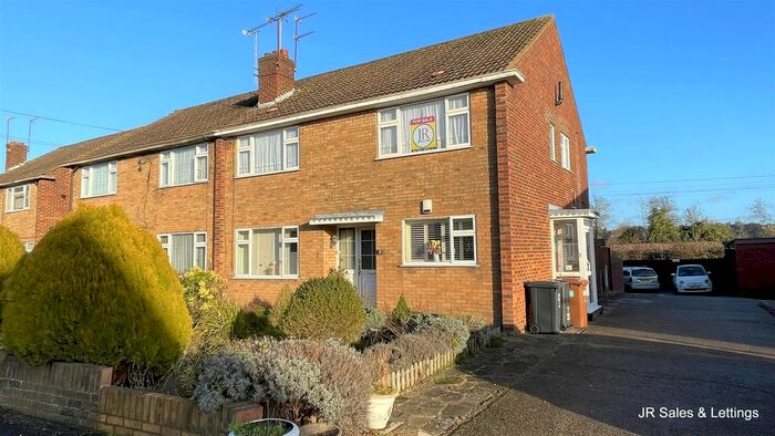 2 Bedroom Maisonette To Rent In Tolmers Road, Cuffley, Potters Bar, EN6