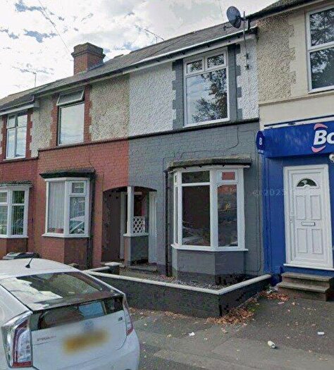 2 Bedroom Terraced House To Rent In The Uplands, Smethwick, West Midlands, B67