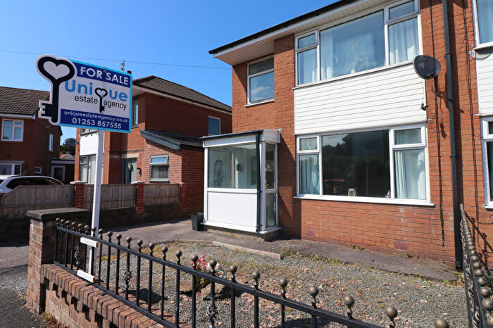 3 Bedroom Semi Detached House For Sale In Whitethorne Mews, Thornton-Cleveleys, FY5