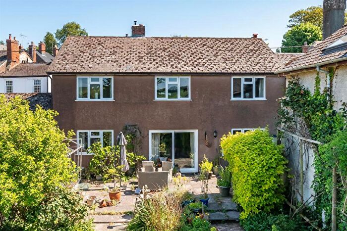 4 Bedroom Detached House For Sale In The Square, Sandford, Crediton, EX17