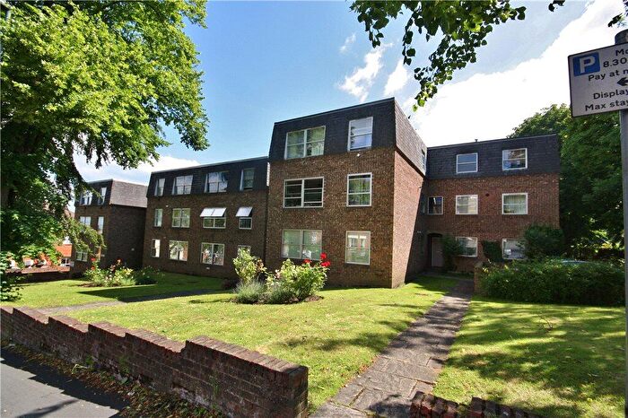 1 Bedroom Apartment To Rent In Chevremont, Jenner Road, Guildford, Surrey, GU1