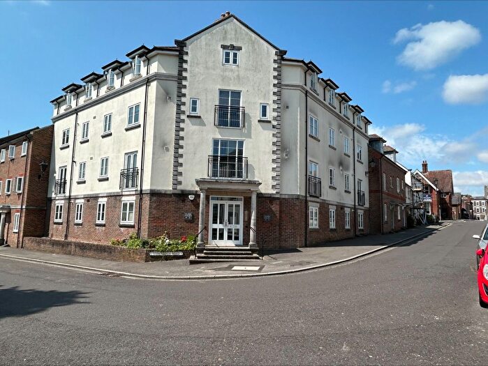 1 Bedroom Flat To Rent In Somerleigh Road, Dorchester, DT1
