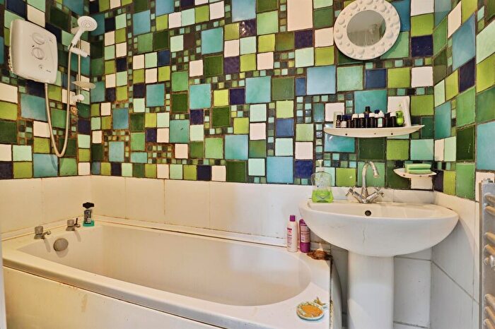 1 Bedroom Apartment For Sale In Knole Road, Bournemouth, BH1