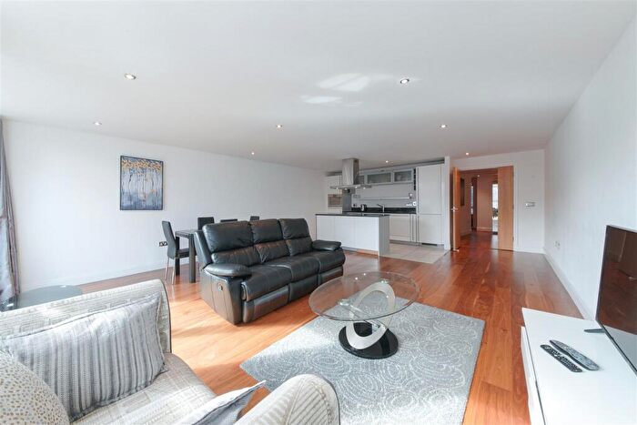 2 Bedroom Flat To Rent In Winchester Road, London, NW3