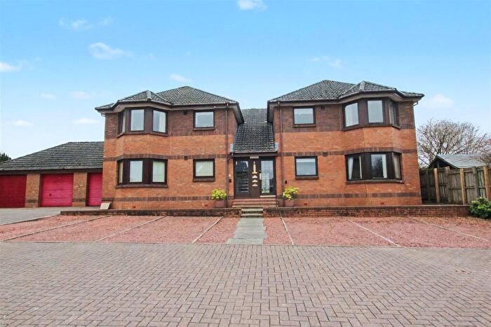 2 Bedroom Flat For Sale In Hyndford Road, Lanark, ML11