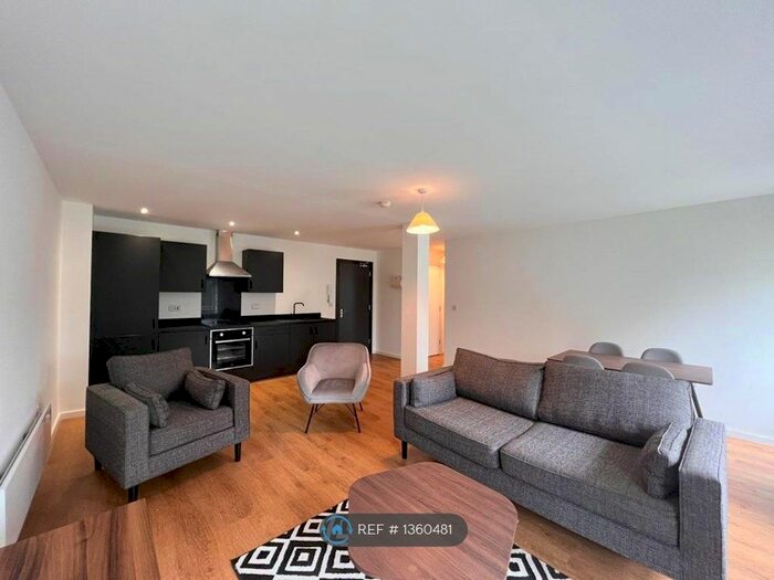 1 Bedroom Flat To Rent In Wykebeck Court, Leeds, LS14