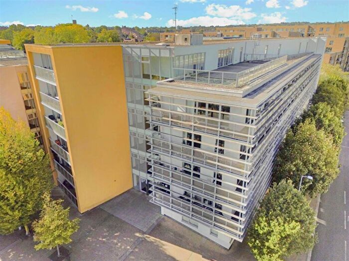 1 Bedroom Apartment To Rent In Blake Apartments, New River Village, Hornsey, N8