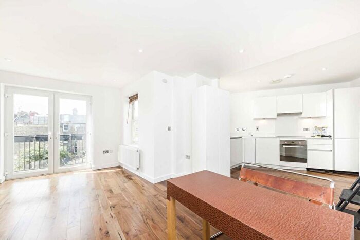 2 Bedroom Flat To Rent In Malvern Road, Malvern Road, NW6