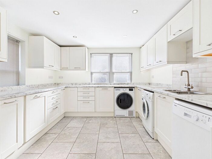 2 Bedroom End Of Terrace House To Rent In High Street, Hampton Hill, Hampton, TW12