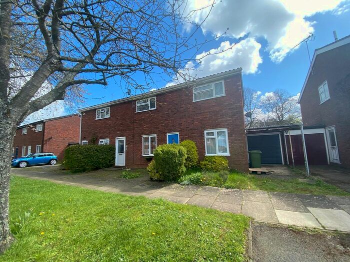 2 Bedroom Property To Rent In Hale Avenue, Stony Stratford, Milton Keynes, MK11