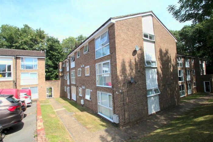 1 Bedroom Flat To Rent In Ashby Court, Hemel Hempstead, HP2