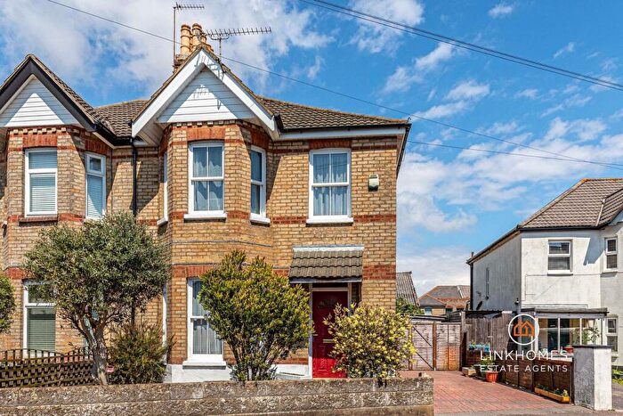 3 Bedroom Semi Detached House For Sale In Hillman Road, Poole, BH14