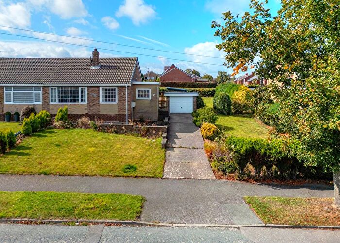 2 Bedroom Semi-detached Bungalow For Sale In Longley Street, Barugh Green, Barnsley, S75