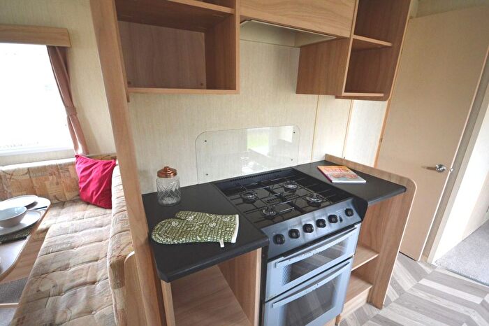 3 Bedroom Mobile/park Home For Sale In Dymchurch Road, New Romney, TN28
