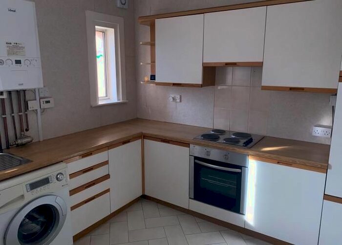 2 Bedroom Flat To Rent In St. Leonard Street, Lanark, ML11