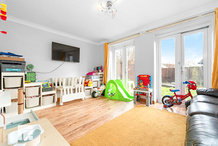 4 Bedroom Detached House For Sale In Timothy Rees Close, Danescourt, Cardiff, CF5