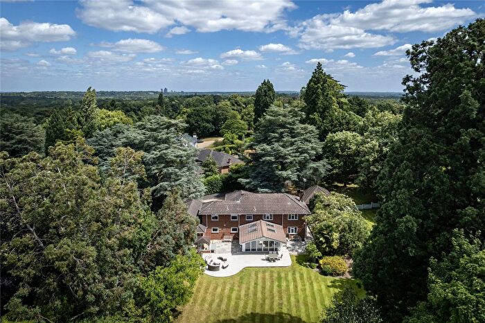 6 Bedroom Detached House For Sale In Worplesdon, Guildford, Surrey, GU3