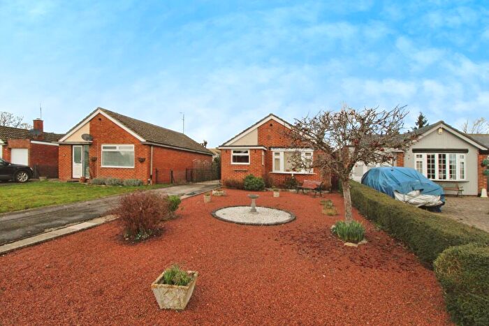2 Bedroom Detached House For Sale In Pauls Croft, Cricklade, SN6