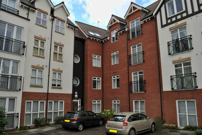 2 Bedroom Flat To Rent In Honeywell Close, Oadby, LE2