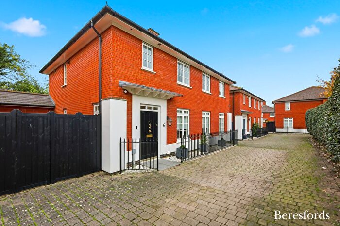 4 Bedroom Detached House For Sale In Bantock Way, CM8