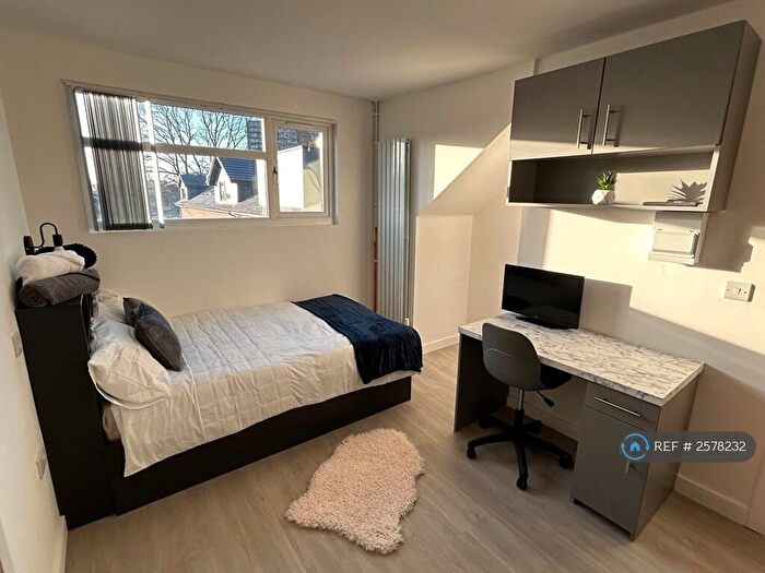 Studio To Rent In Humphrey Road, Manchester, M16