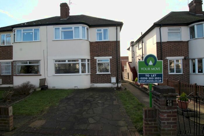 2 Bedroom Maisonette To Rent In Russell Close, Bexleyheath, Kent, DA7