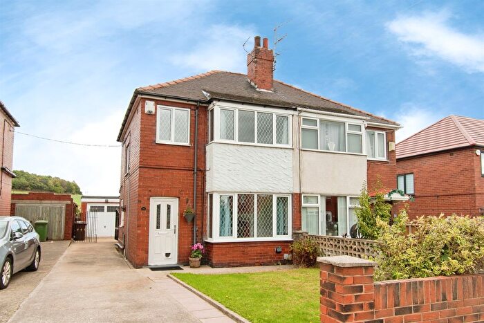 3 Bedroom Semi-Detached House For Sale In Stainburn Avenue, Castleford, WF10
