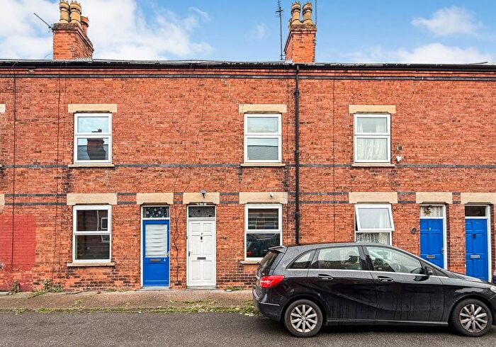 3 Bedroom Terraced House For Sale In Cross Street, Skegness, Lincolnshire, PE25