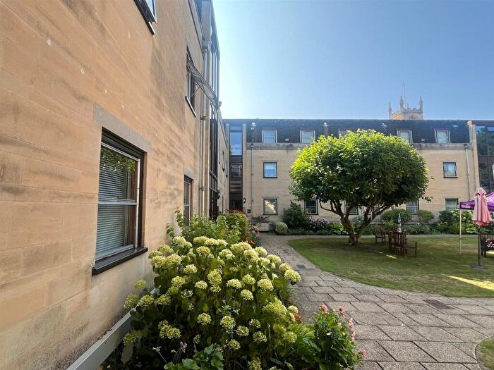 2 Bedroom Flat For Sale In Abbey House, Cirencester, GL7