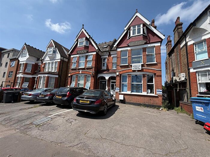 1 Bedroom Flat To Rent In Green Lanes, Palmers Green, N13