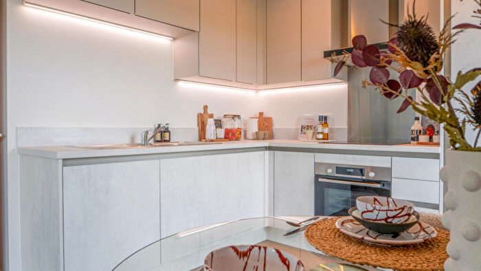 2 Bedroom Apartment For Sale In Flagstaff Road, Reading, RG2