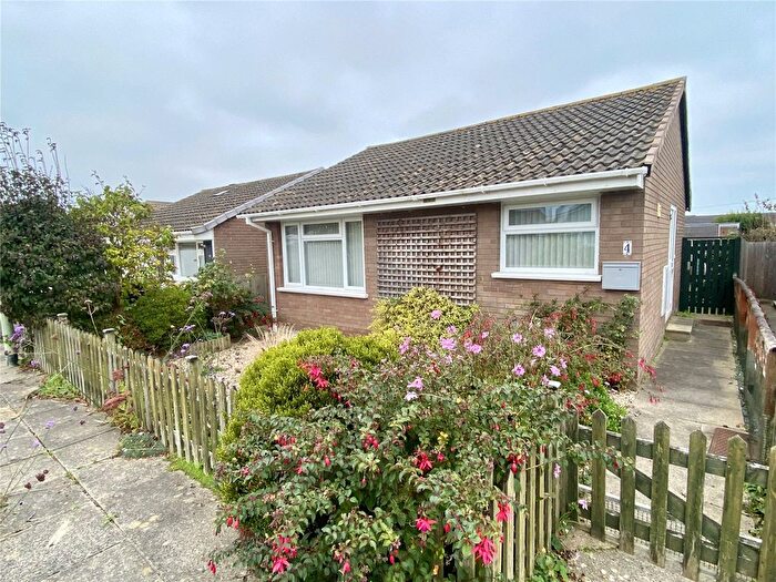 1 Bedroom Bungalow For Sale In Fairway Close, Braunton, Devon, EX33