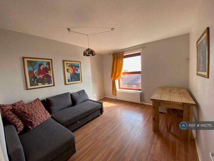 1 Bedroom Flat To Rent In Hill House, London, E5