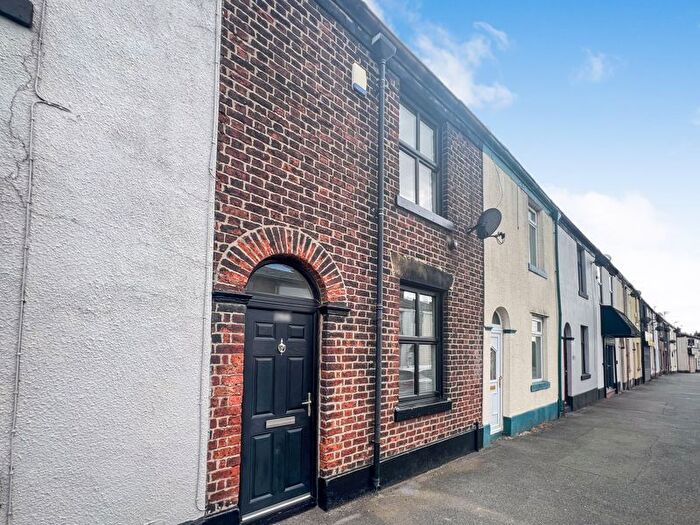 2 Bedroom Terraced House To Rent In Tottington Road, Bury, BL8