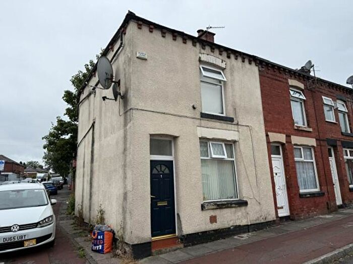 2 Bedroom End Of Terrace House For Sale In Dougill Street, Bolton, Greater Manchester, BL1