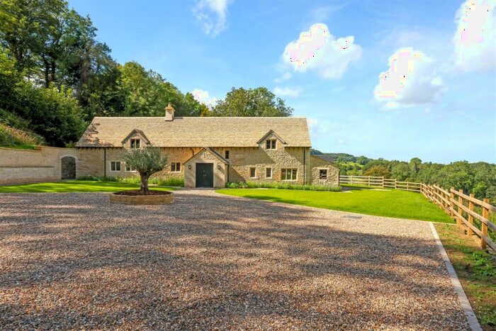 4 Bedroom Detached House For Sale In Upper Dowdeswell, Andoversford, Cheltenham, GL54